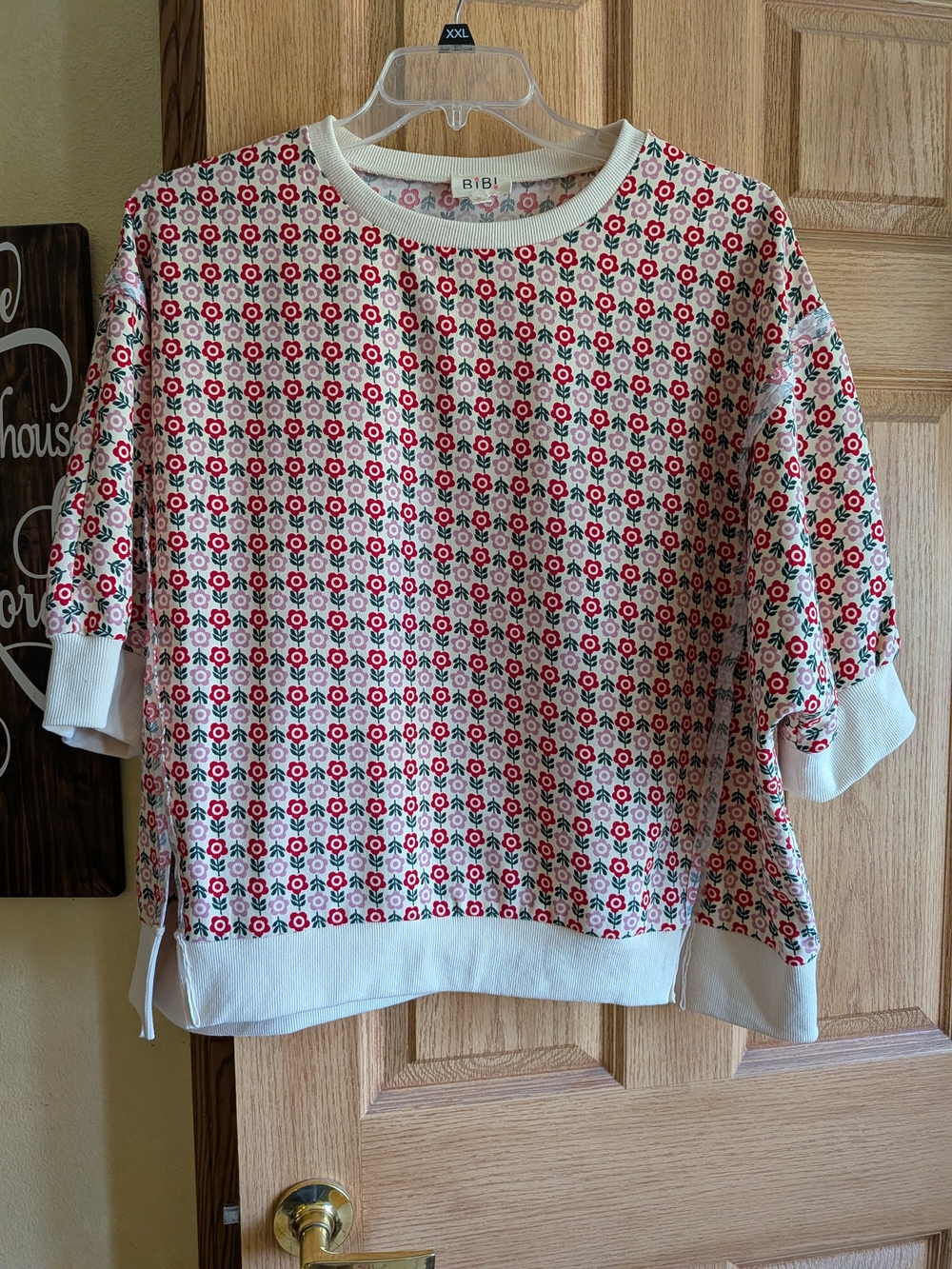 BIBI Red Floral Short Sleeve Top